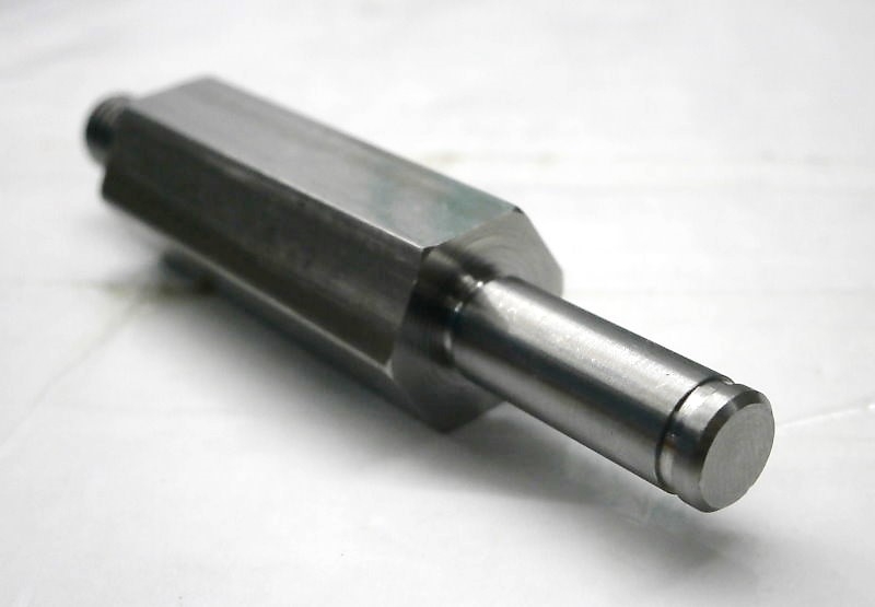 M8X1.25 Threaded Axel