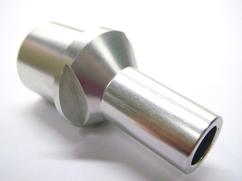 Assistive Device 11° Axel Adapter